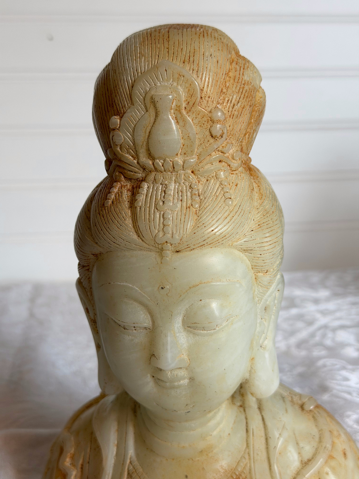 White Jade Bust of Gaunyin