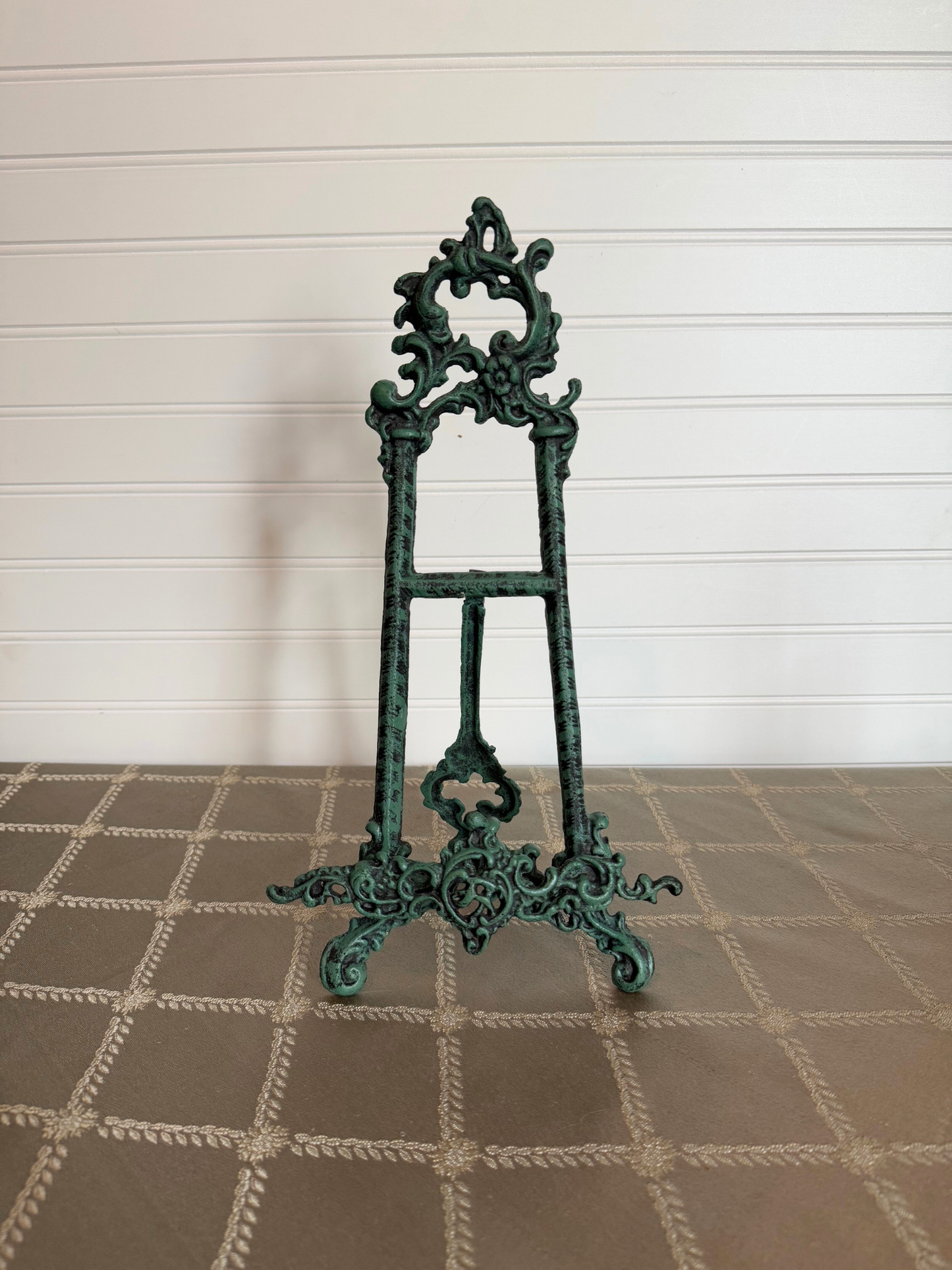 Green Cast Iron Easel