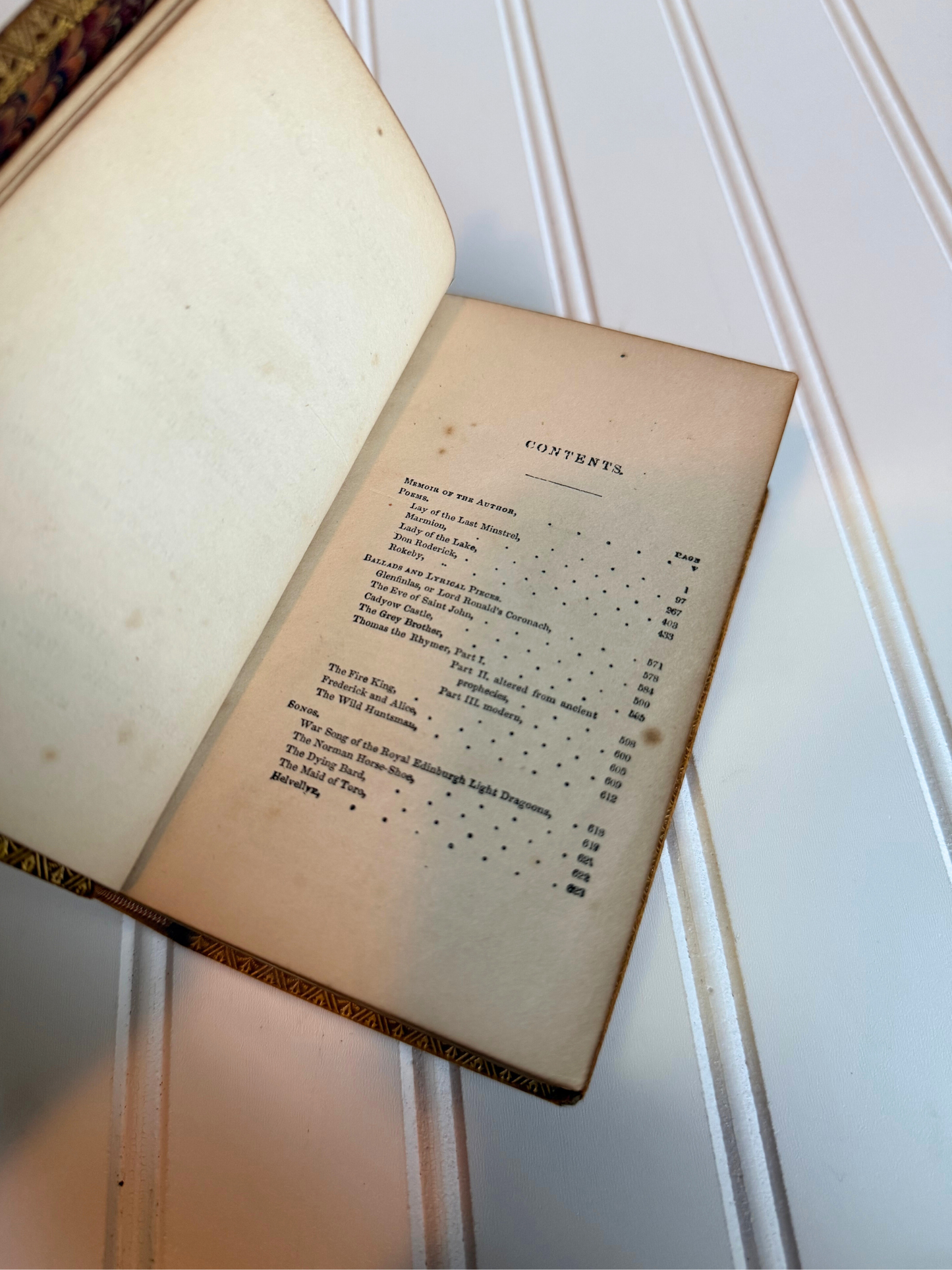Mini Book: Scotts Poetical Works