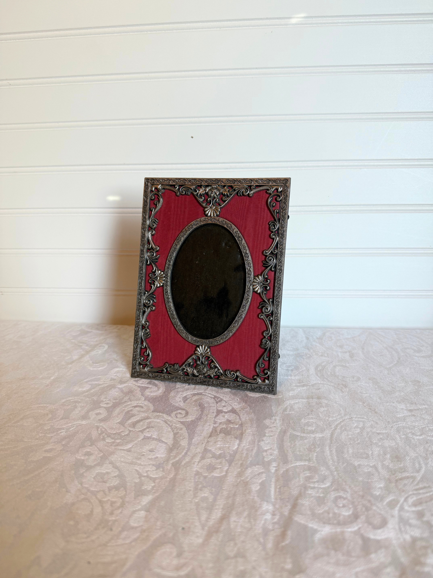 Ornate Silver Metal & Magenta Frame