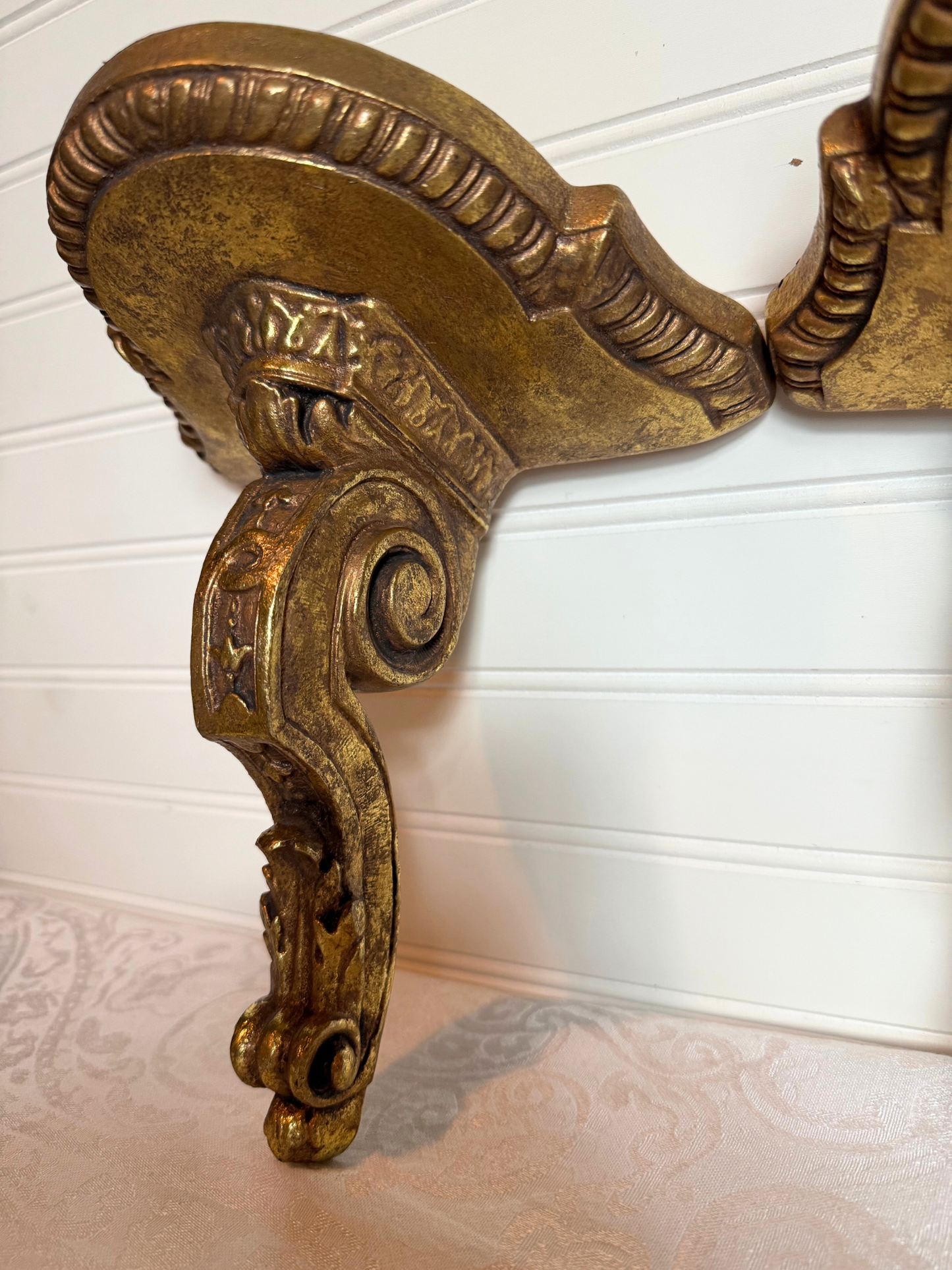 Pair of Wall Shelves with Plate Grooves