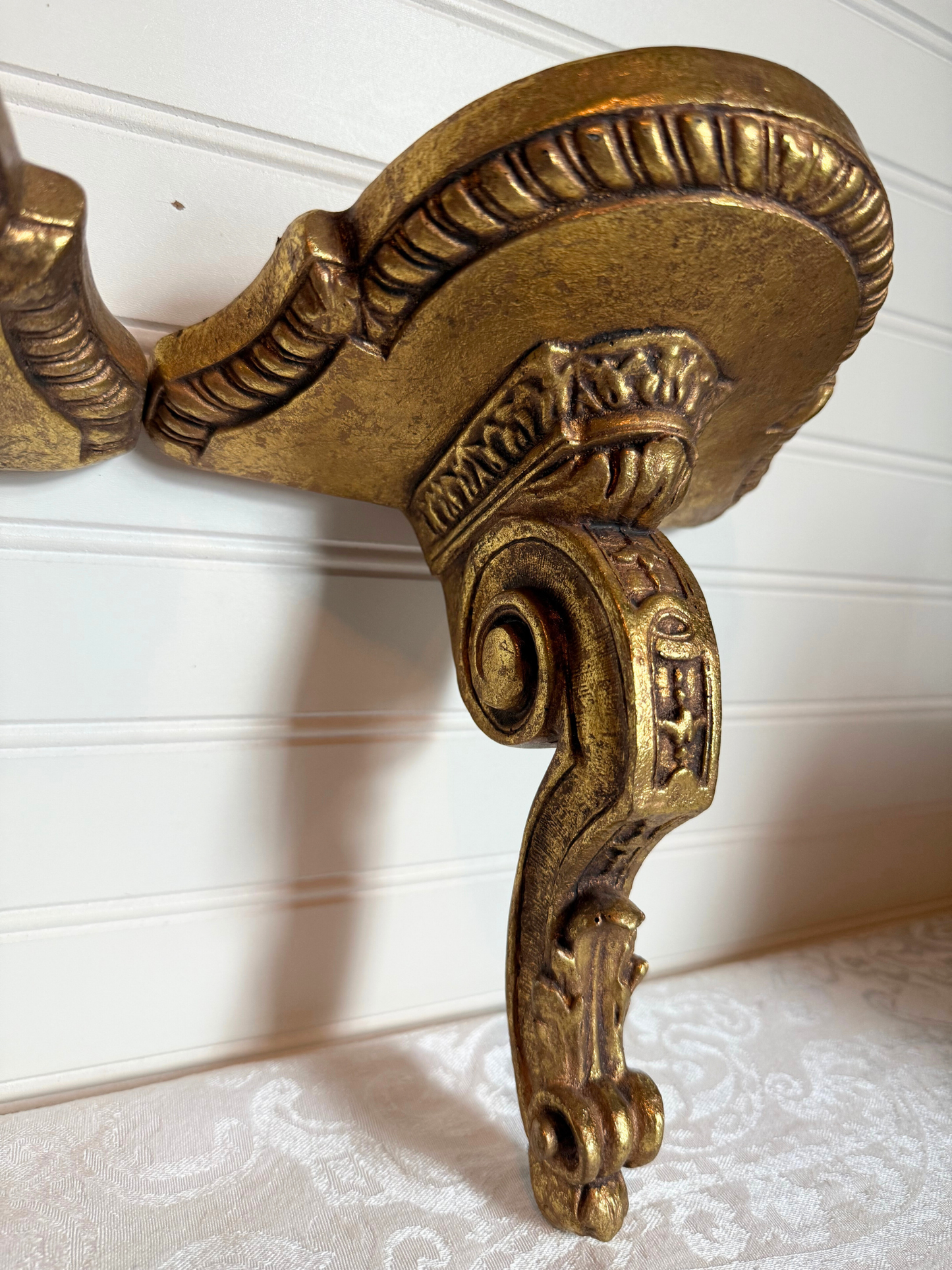 Pair of Wall Shelves with Plate Grooves