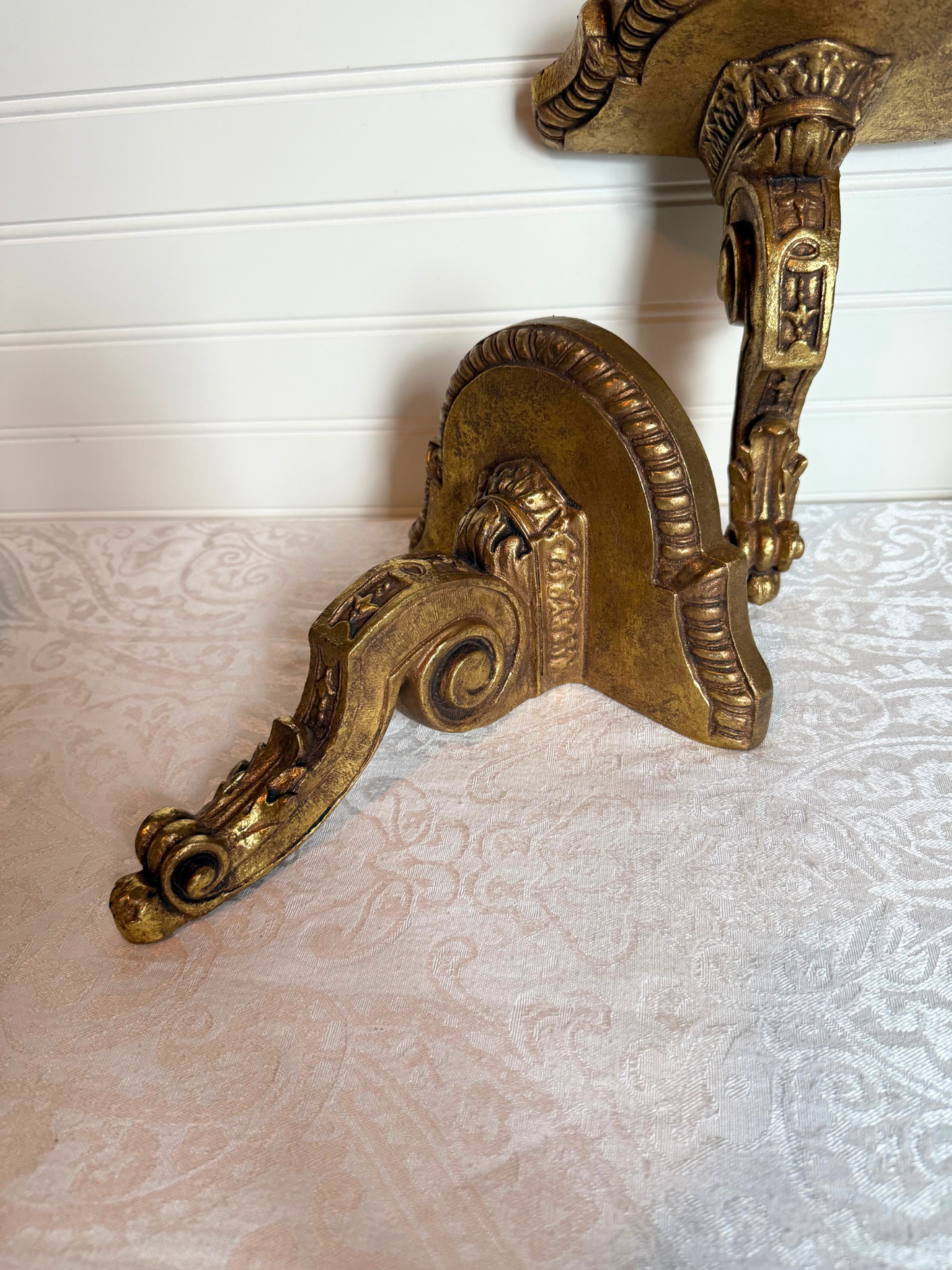 Pair of Wall Shelves with Plate Grooves