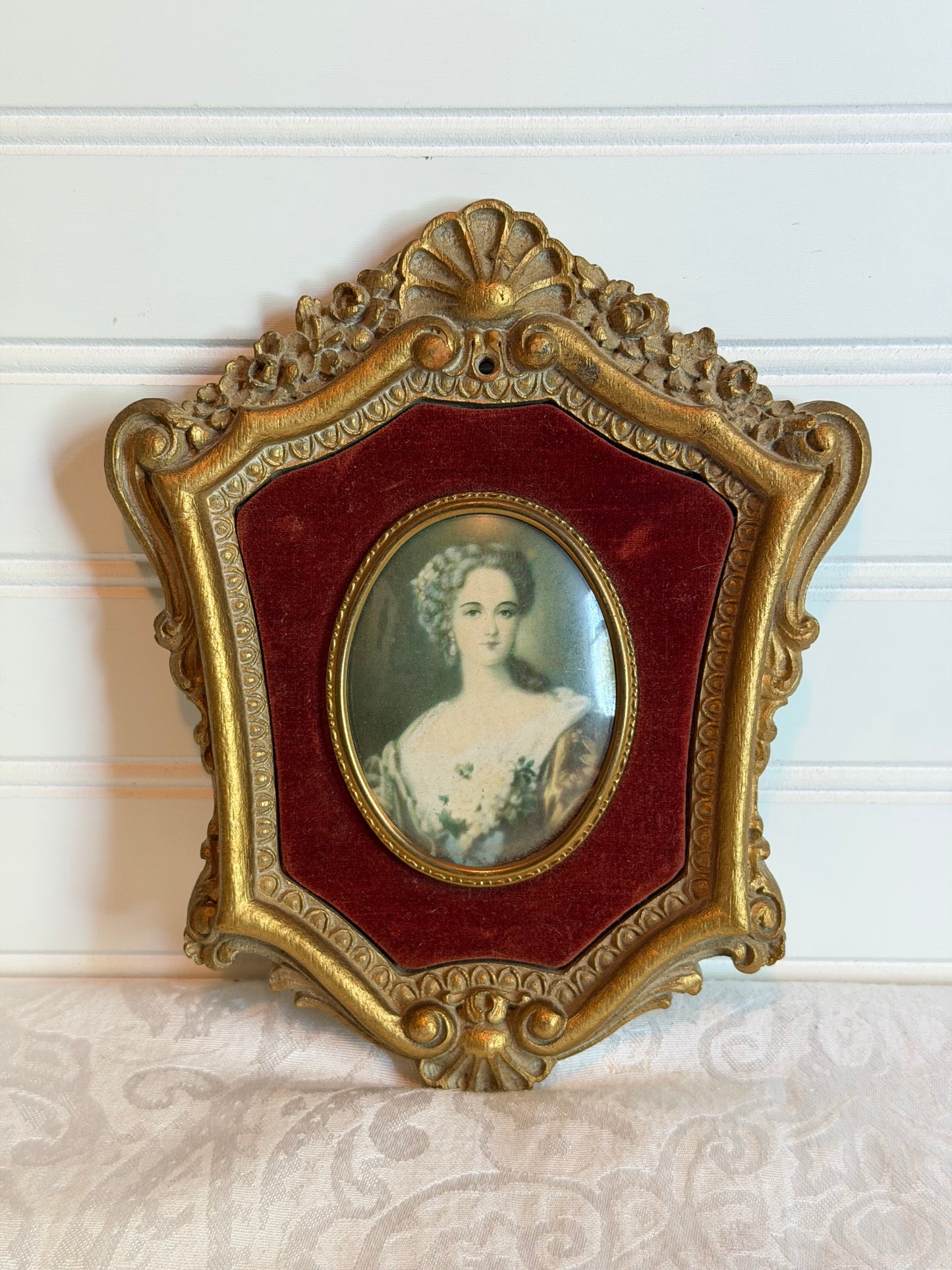 Lady Dower Cameo Creation