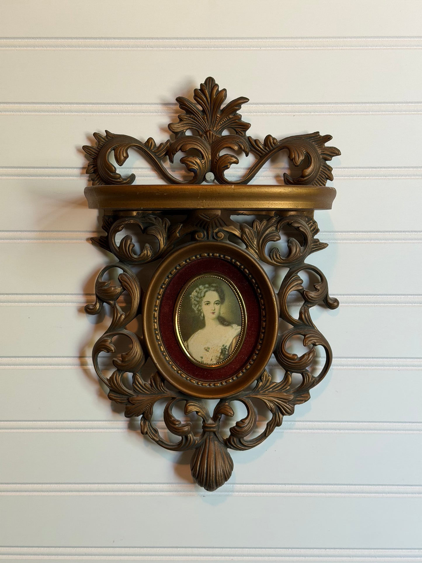 Lady Dower Cameo Creation Shelf