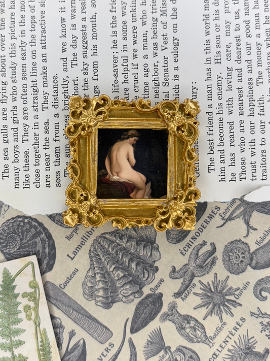 Mini Leda & Swan Magnet