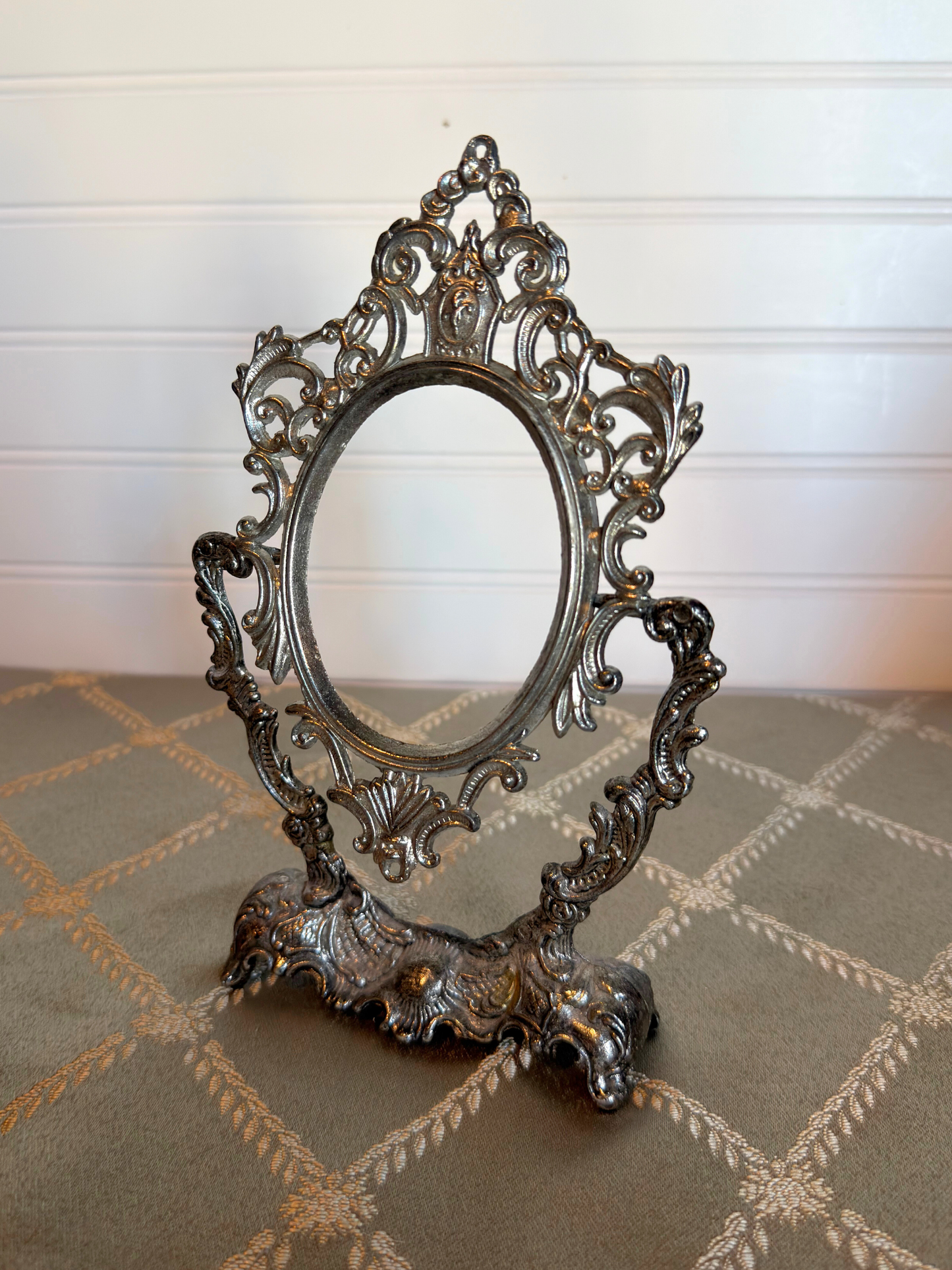 Made in Italy Silver Plated Frame Stand