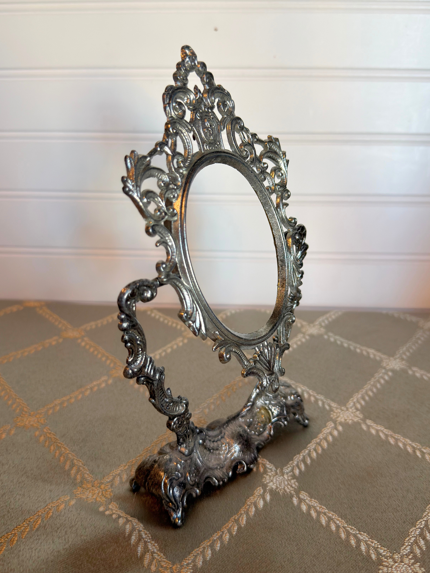 Made in Italy Silver Plated Frame Stand