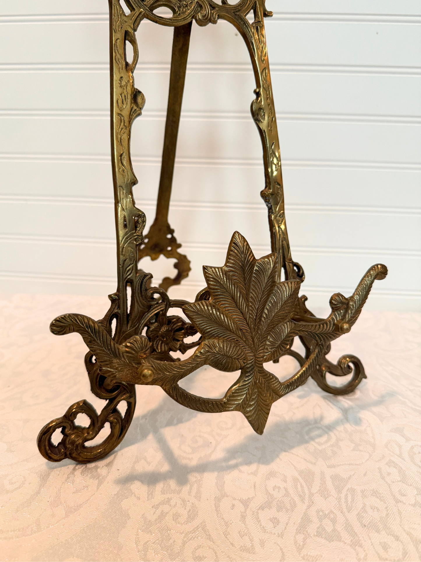 Ornate Fairy & Cherub Easel