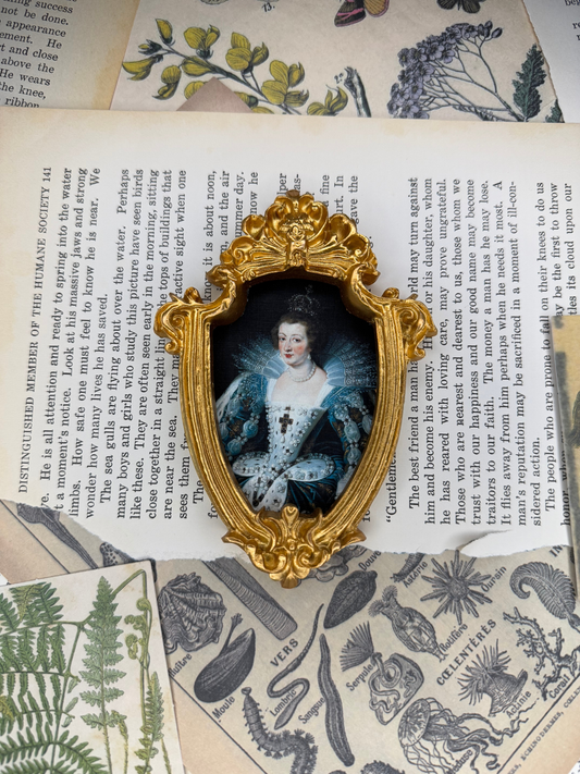 Small Anne of Austria Magnet
