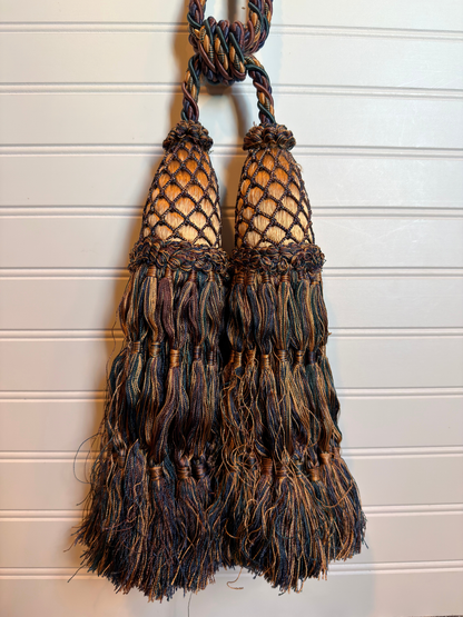 Single Blue & Curtain Tieback Tassel