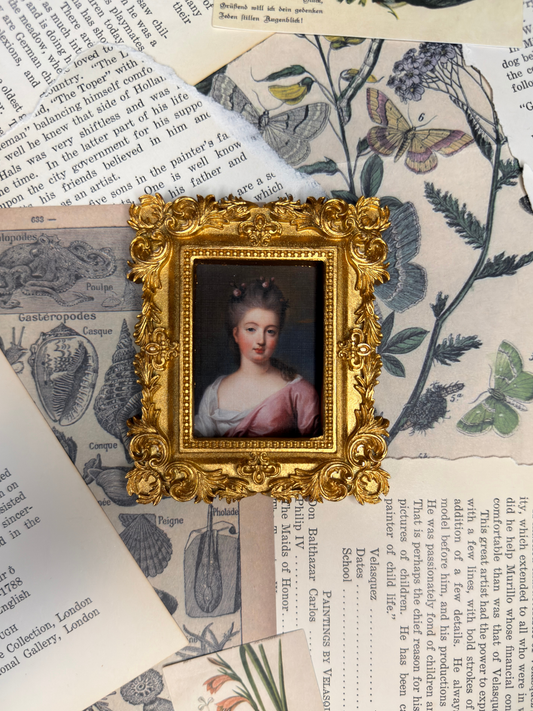 Small Marie Louise Elisabeth Magnet