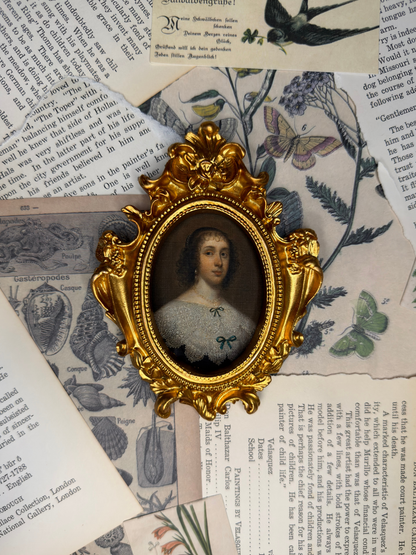 Small White Queen Henrietta Maria Magnet