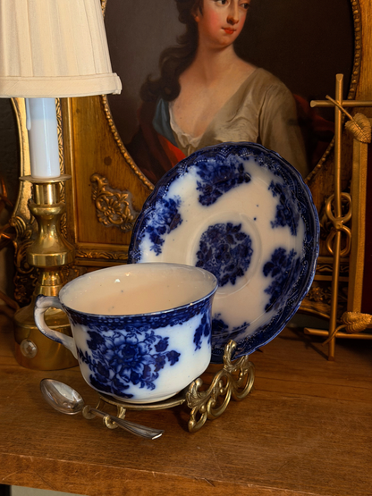 Brass Teacup Holder