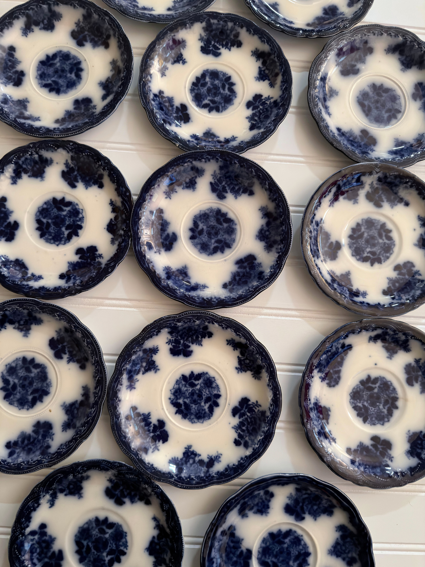 Small New Wharf Pottery "Waldorf" Pattern Plates