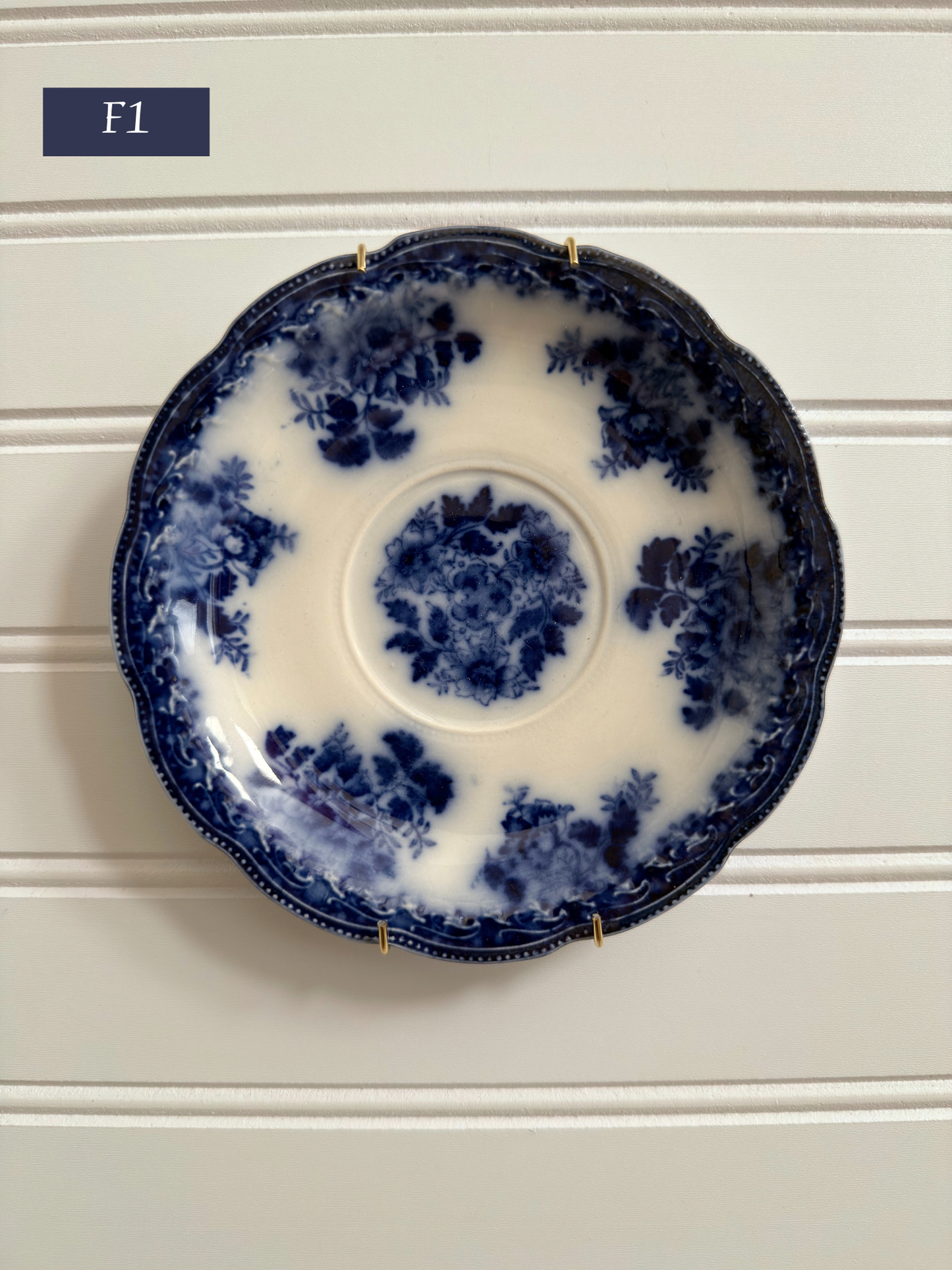 Small New Wharf Pottery "Waldorf" Pattern Plates