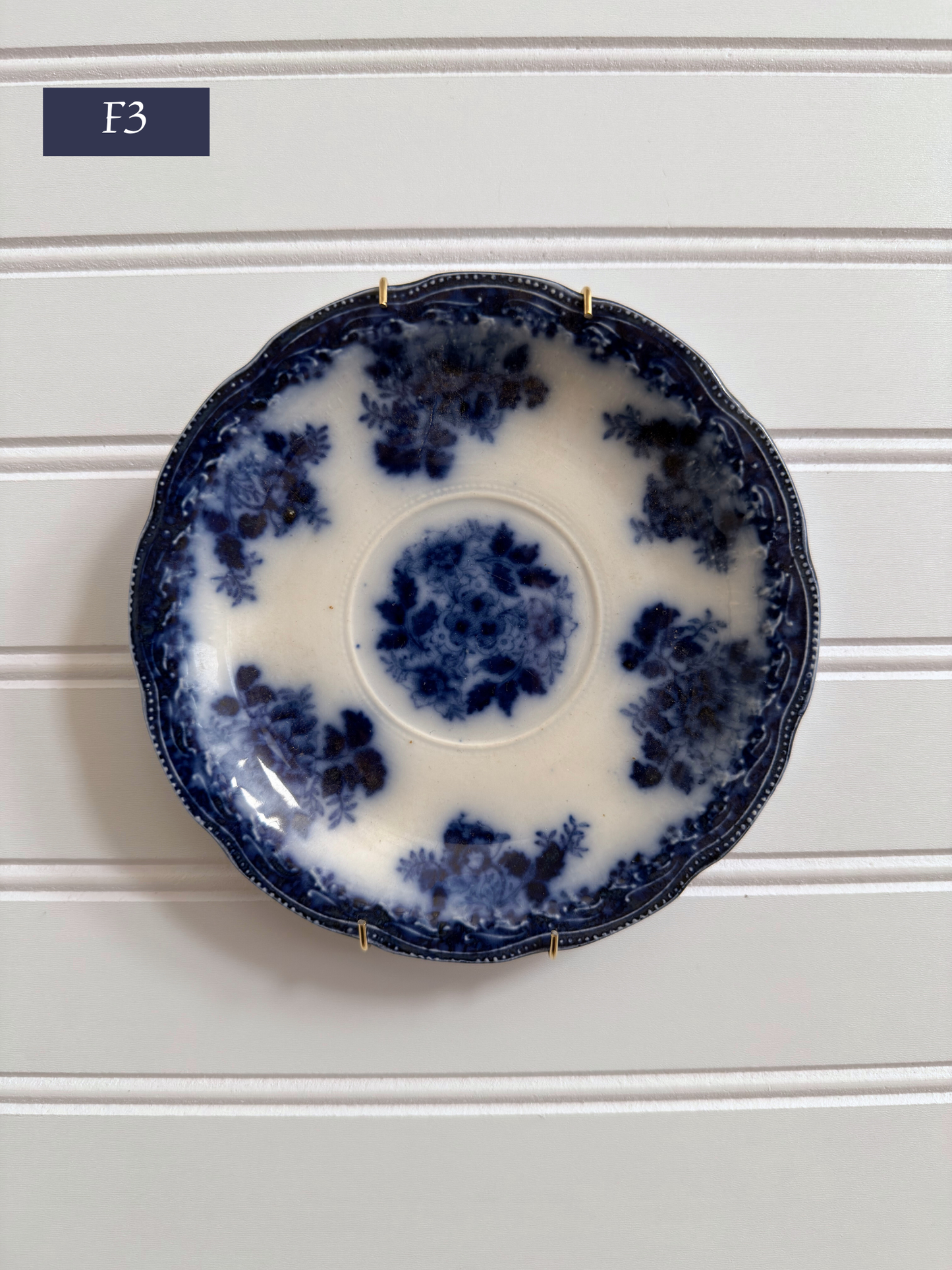 Small New Wharf Pottery "Waldorf" Pattern Plates