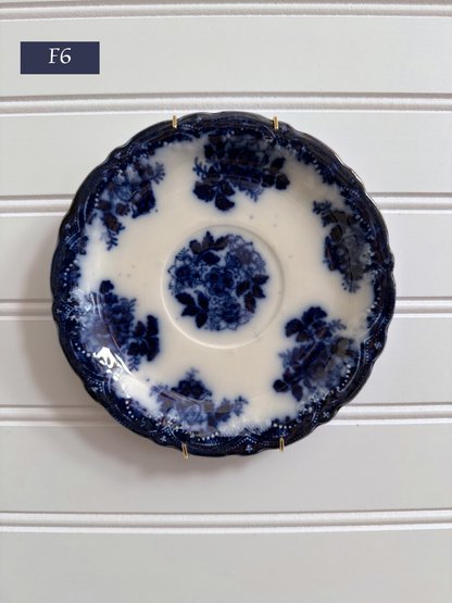 Small New Wharf Pottery "Waldorf" Pattern Plates