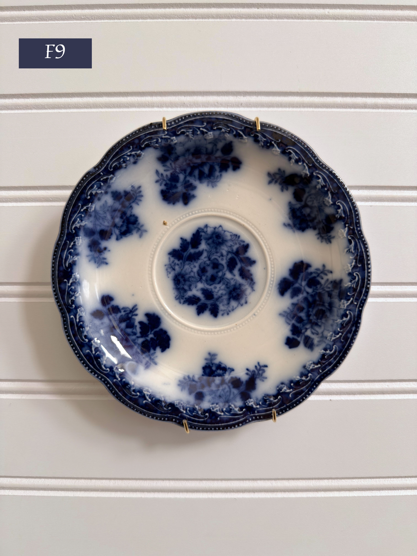 Small New Wharf Pottery "Waldorf" Pattern Plates