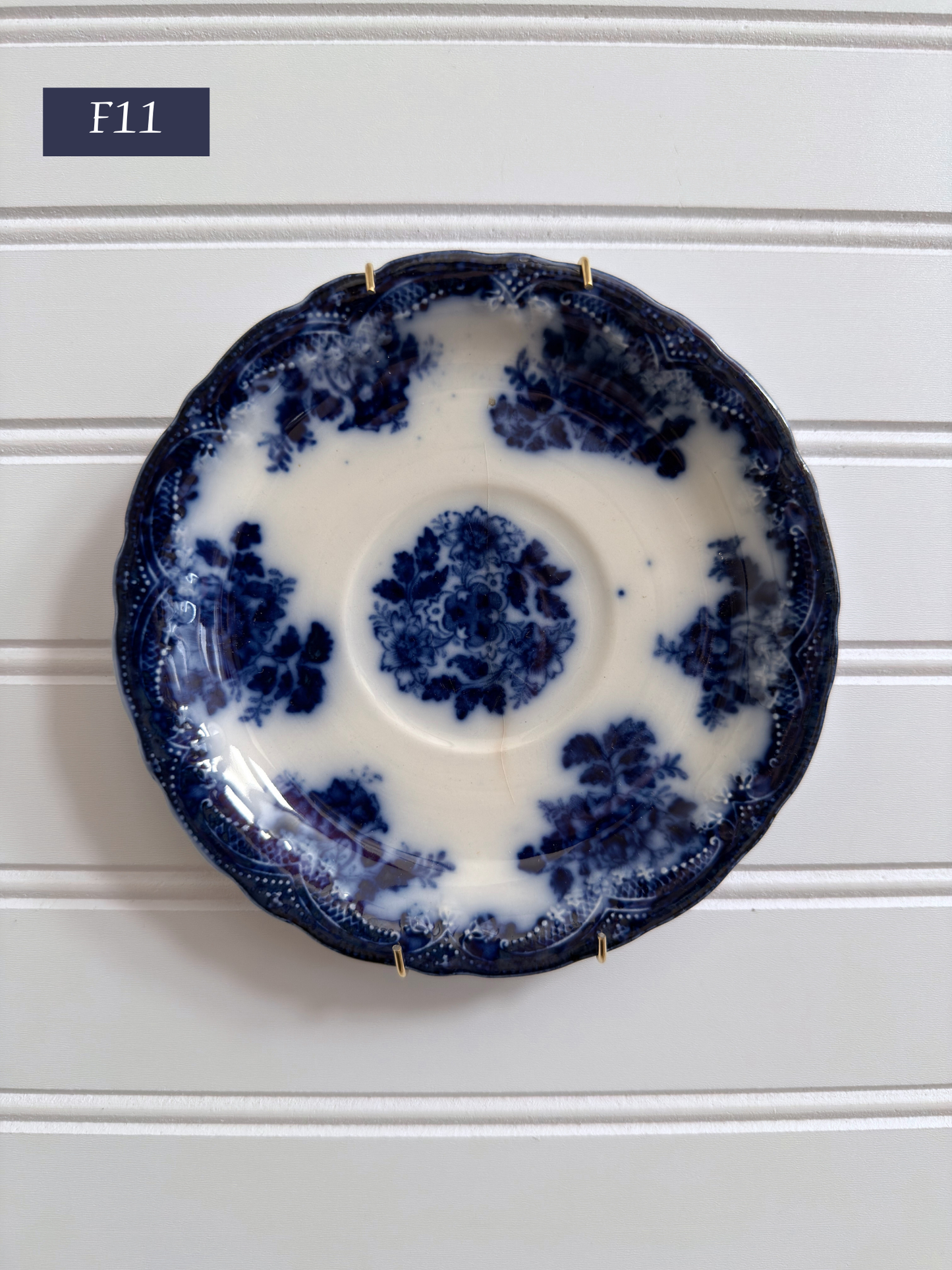 Small New Wharf Pottery "Waldorf" Pattern Plates