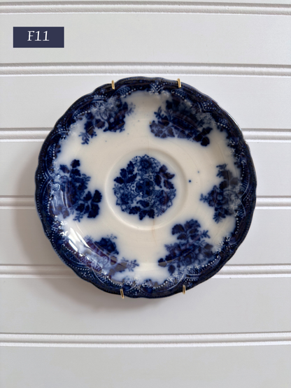 Small New Wharf Pottery "Waldorf" Pattern Plates