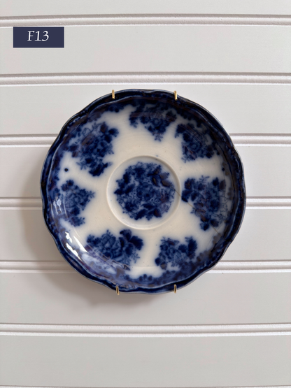 Small New Wharf Pottery "Waldorf" Pattern Plates