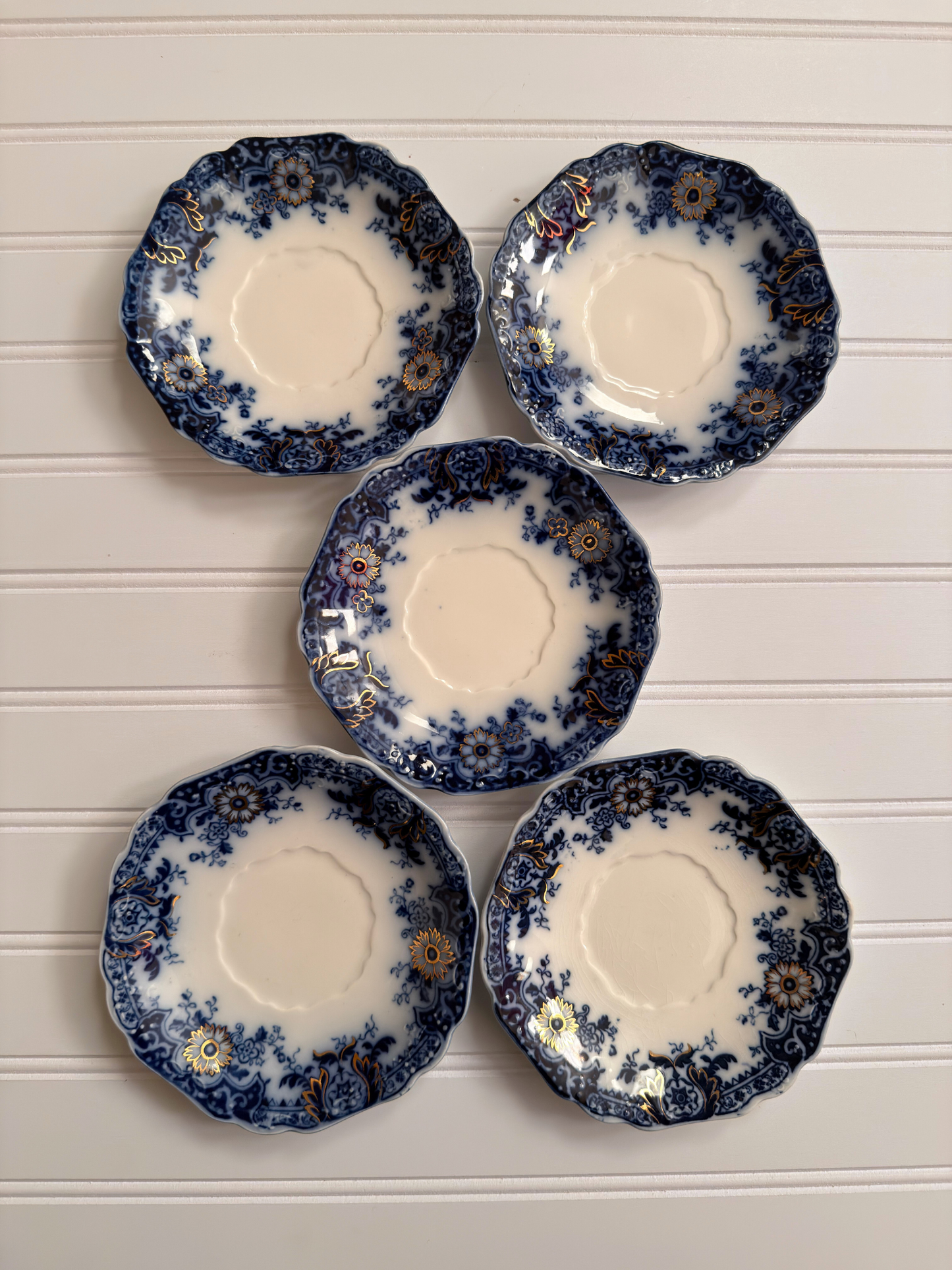 Small Johnson Brothers "Brooklyn" Pattern Plates