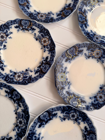 Medium Johnson Brothers "Brooklyn" Pattern Plates
