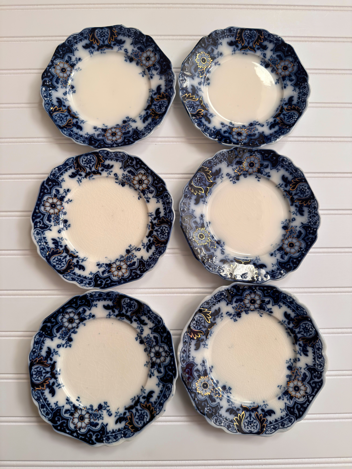 Medium Johnson Brothers "Brooklyn" Pattern Plates