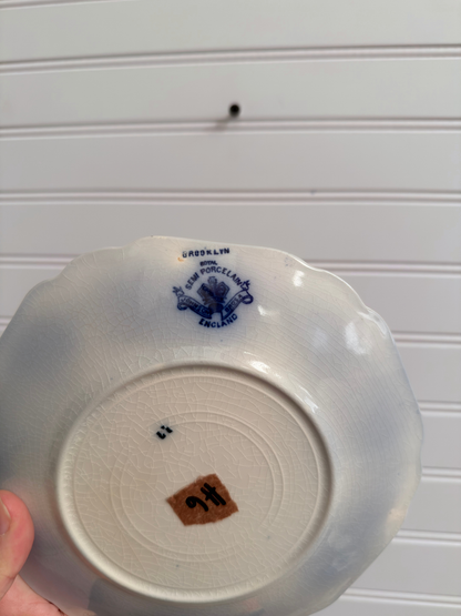 Medium Johnson Brothers "Brooklyn" Pattern Plates