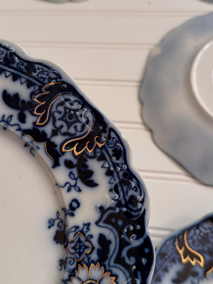 Large Johnson Brothers "Brooklyn" Pattern Plates