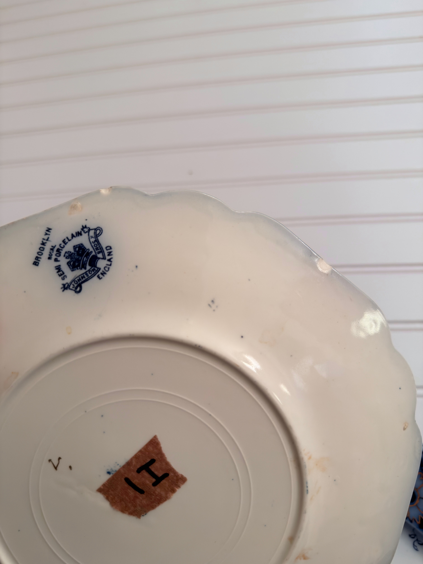 Large Johnson Brothers "Brooklyn" Pattern Plates