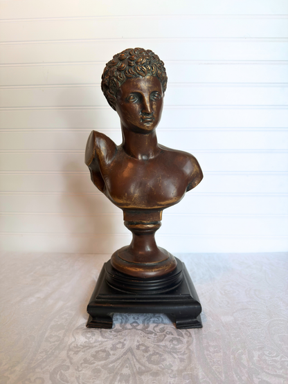 Hermes Statue