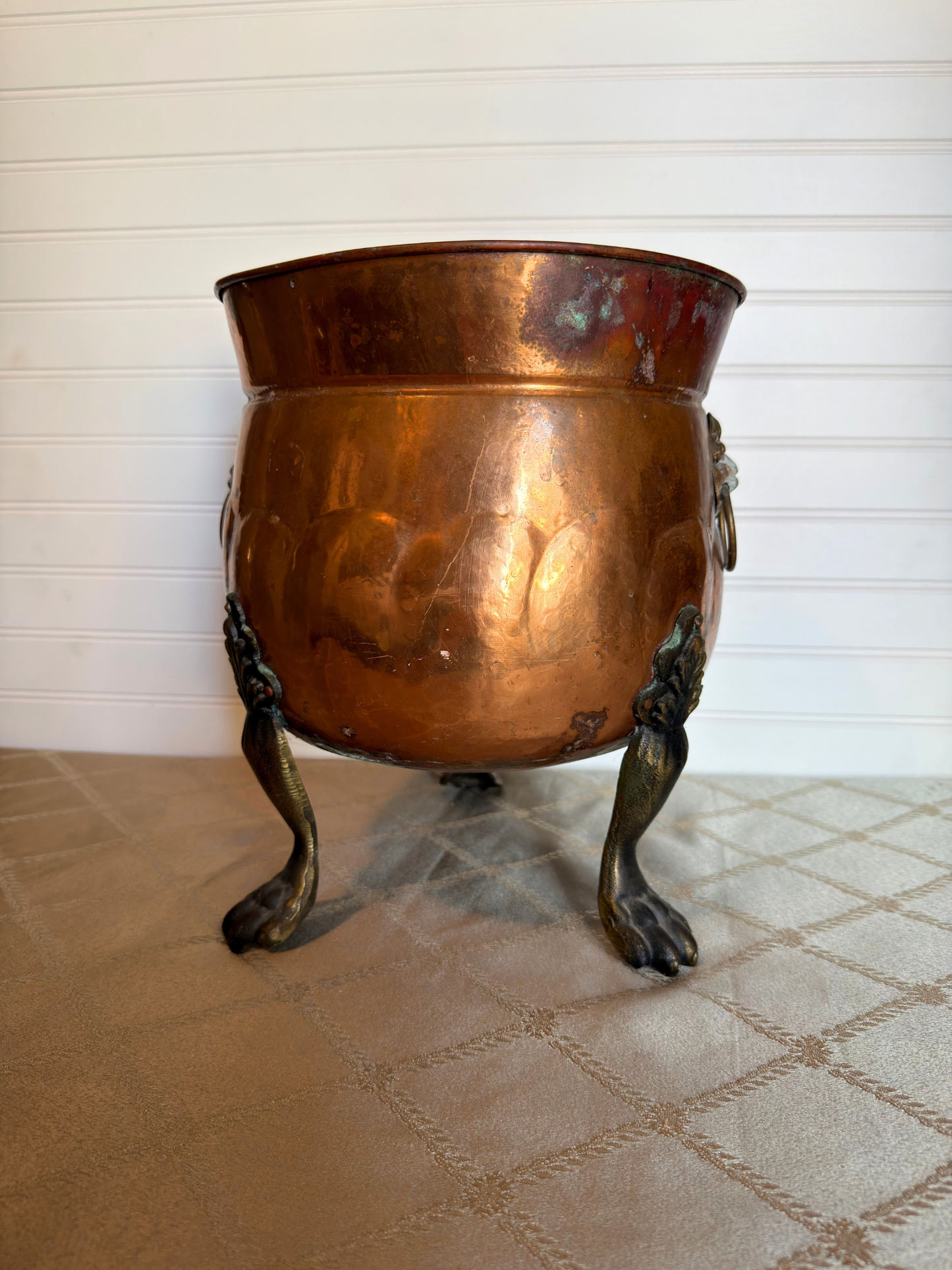 Copper Lion Planter