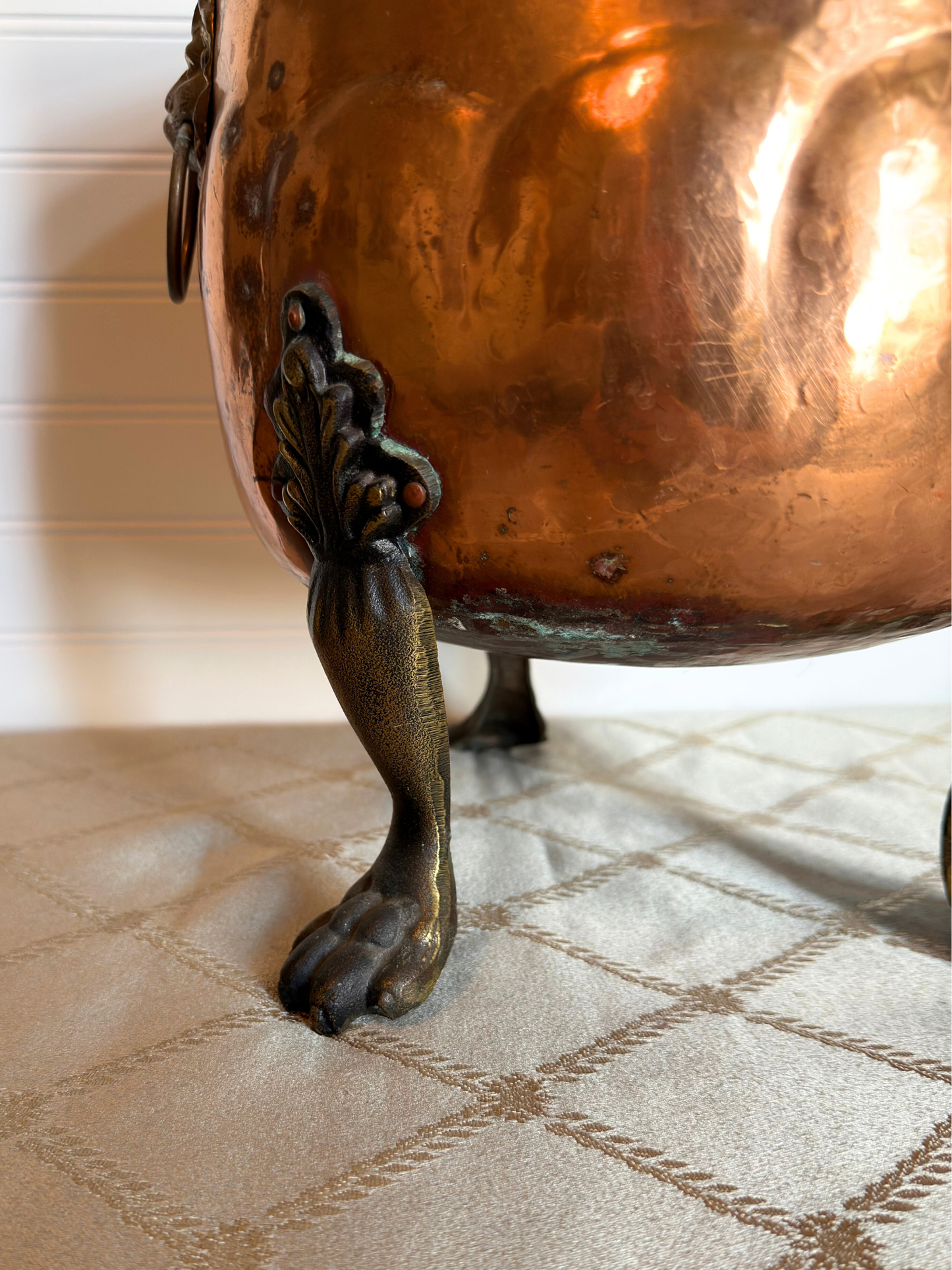 Copper Lion Planter