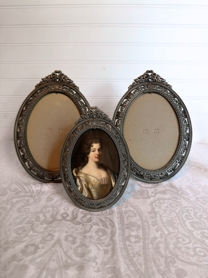Silver Metal Ornate Oval Frames