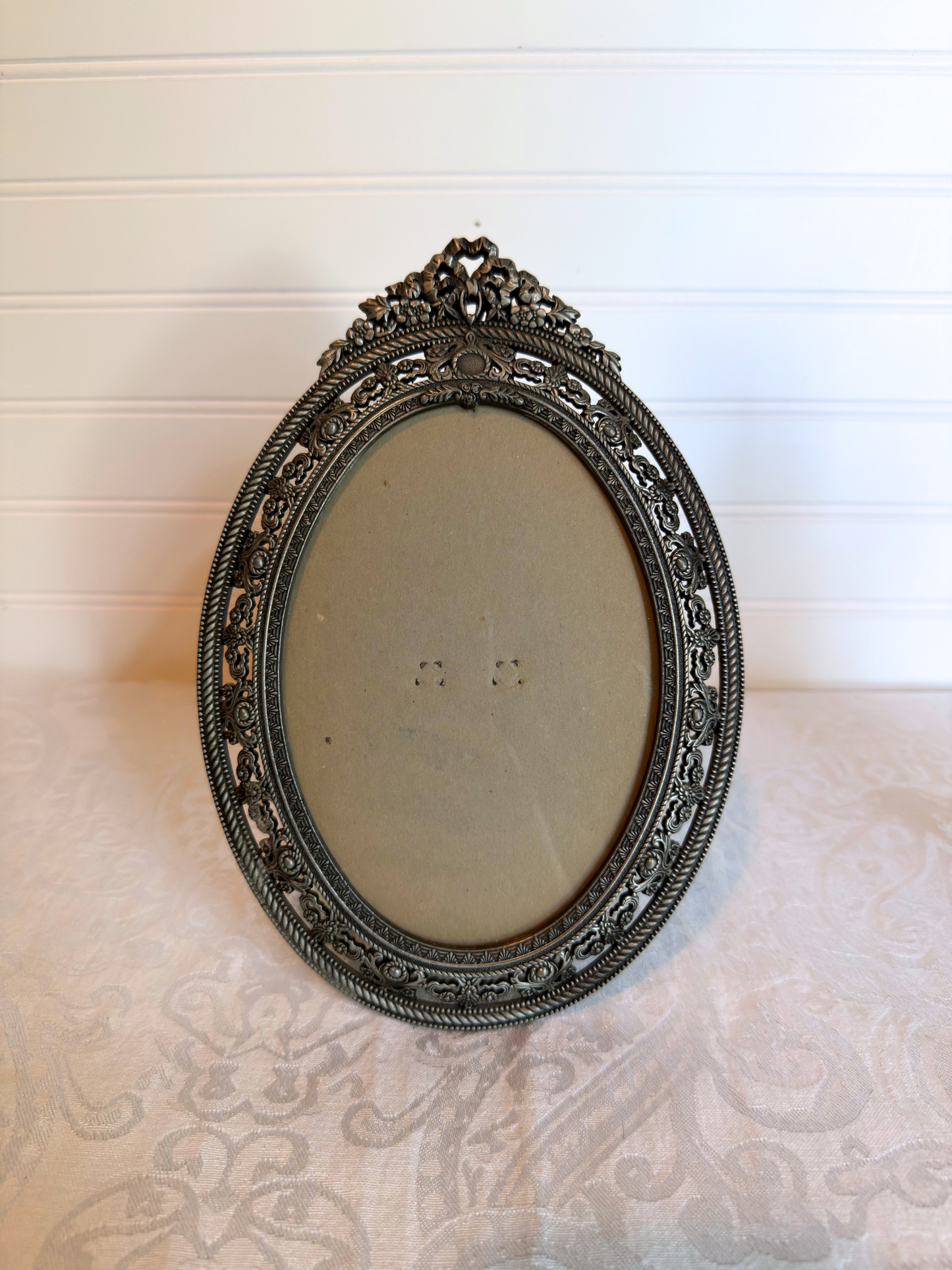 Silver Metal Ornate Oval Frames