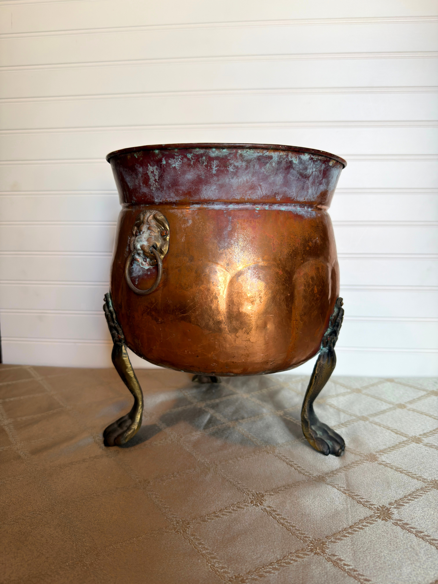 Copper Lion Planter