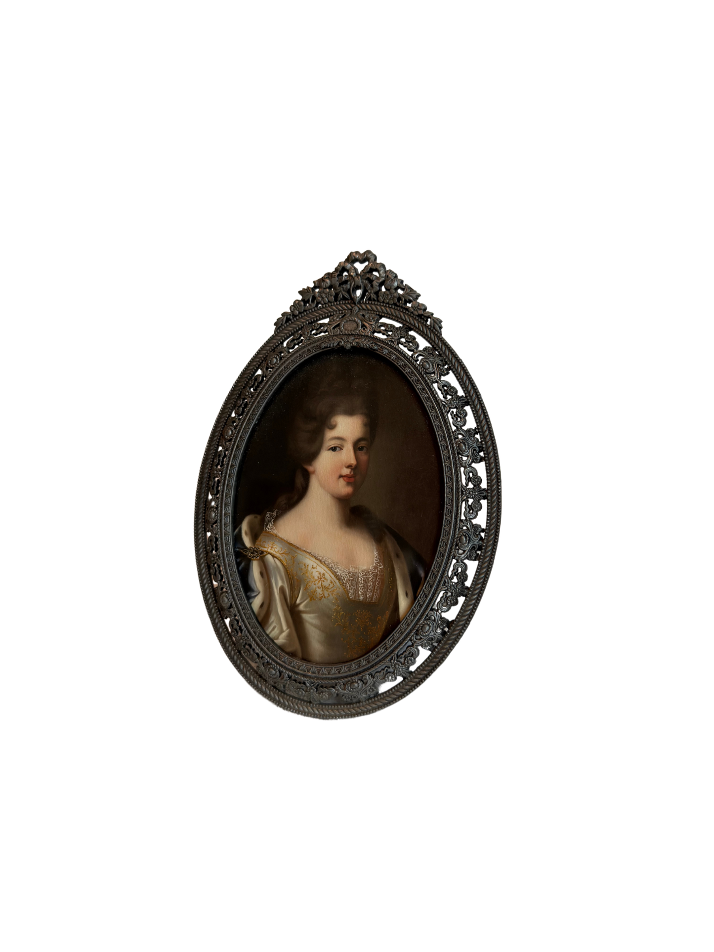 Silver Metal Ornate Oval Frames