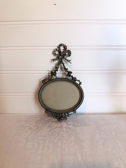 Silver Metal Bow Frame