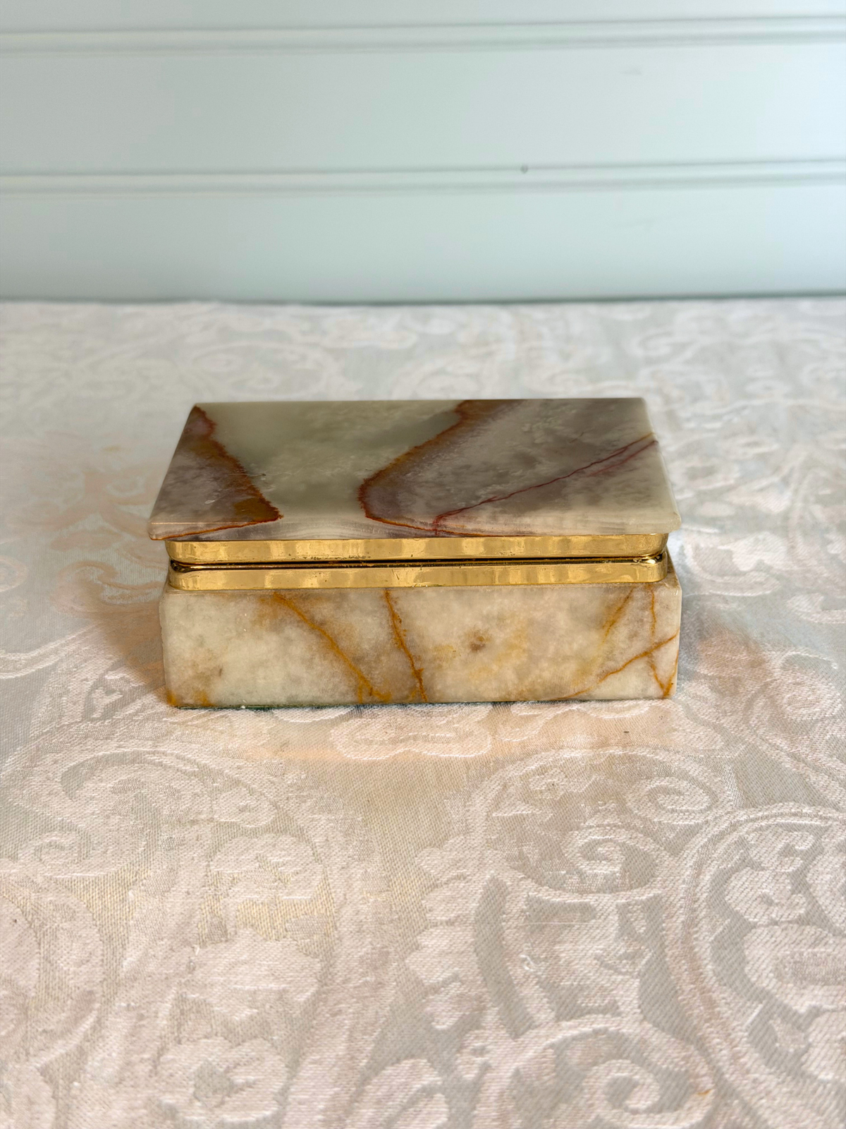 Onyx Lidded Trinket Box