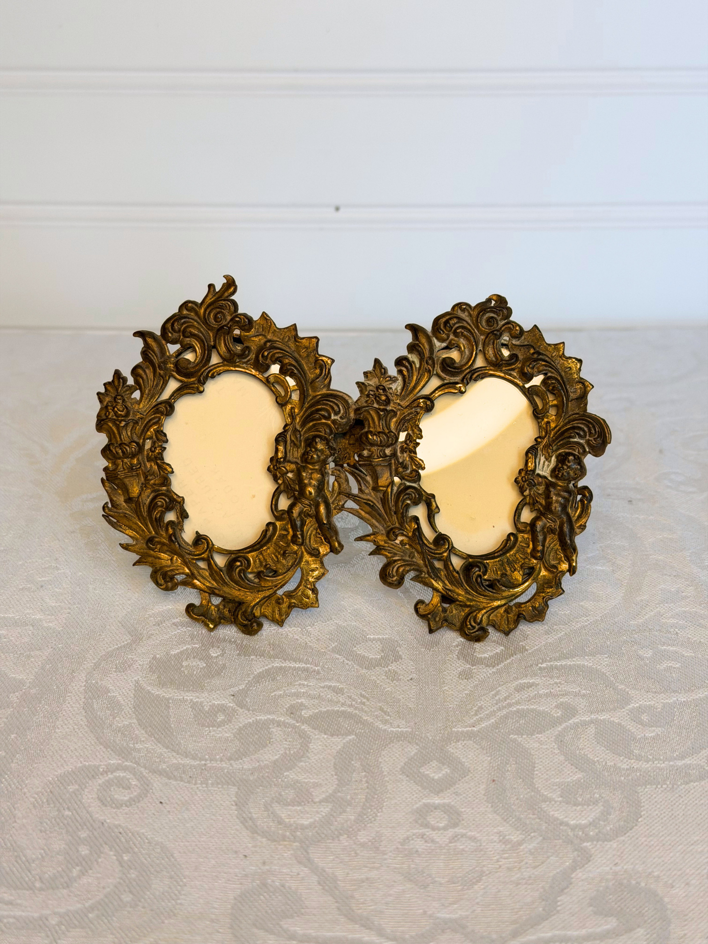 Mini Cherub Tabletop Double Frame