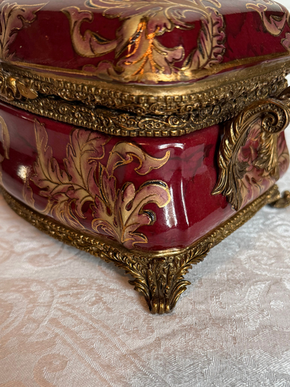 Red Porcelain & Bronze Lidded Trinket Dish