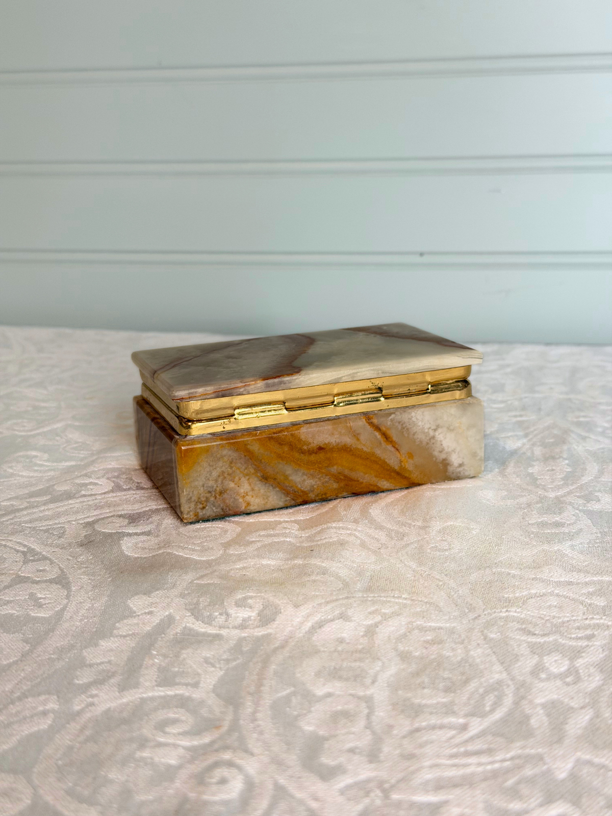 Onyx Lidded Trinket Box