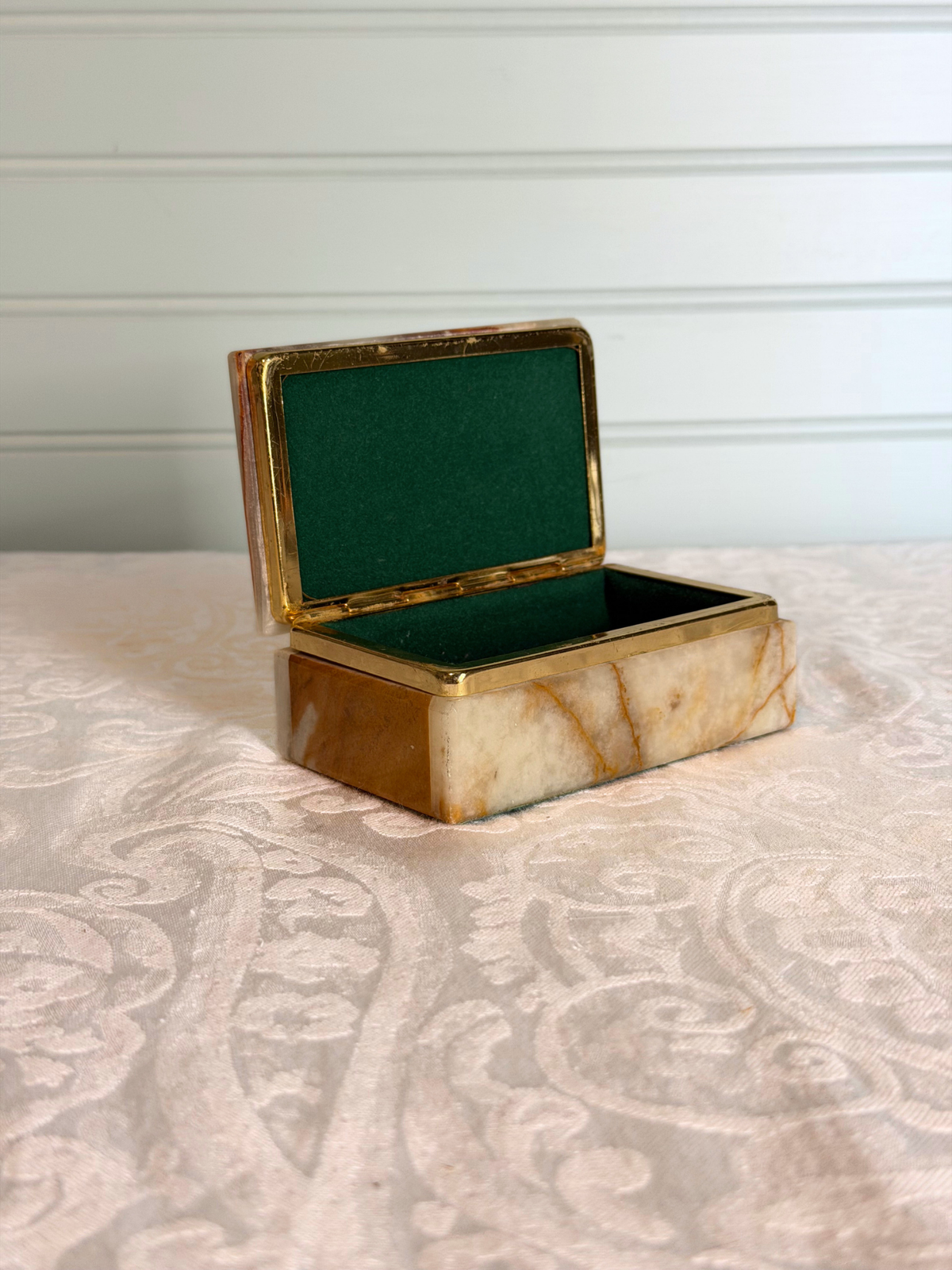 Onyx Lidded Trinket Box