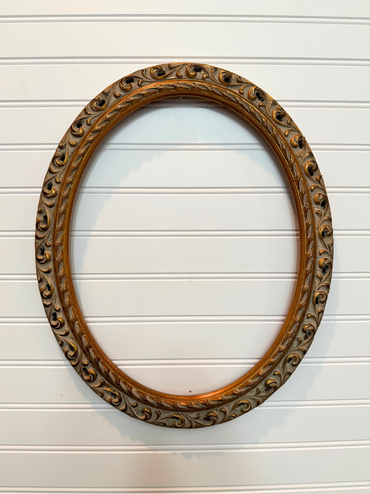 Oval Ornate Frame