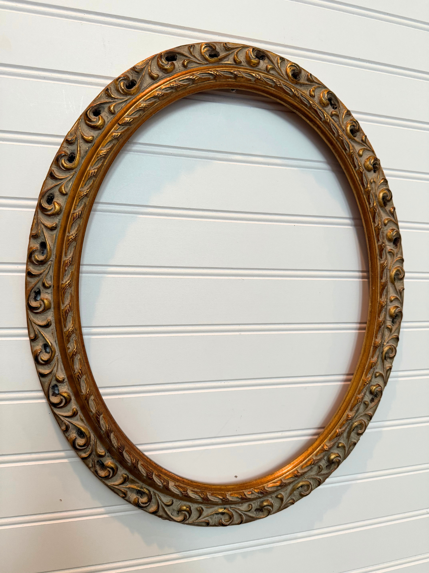 Oval Ornate Frame