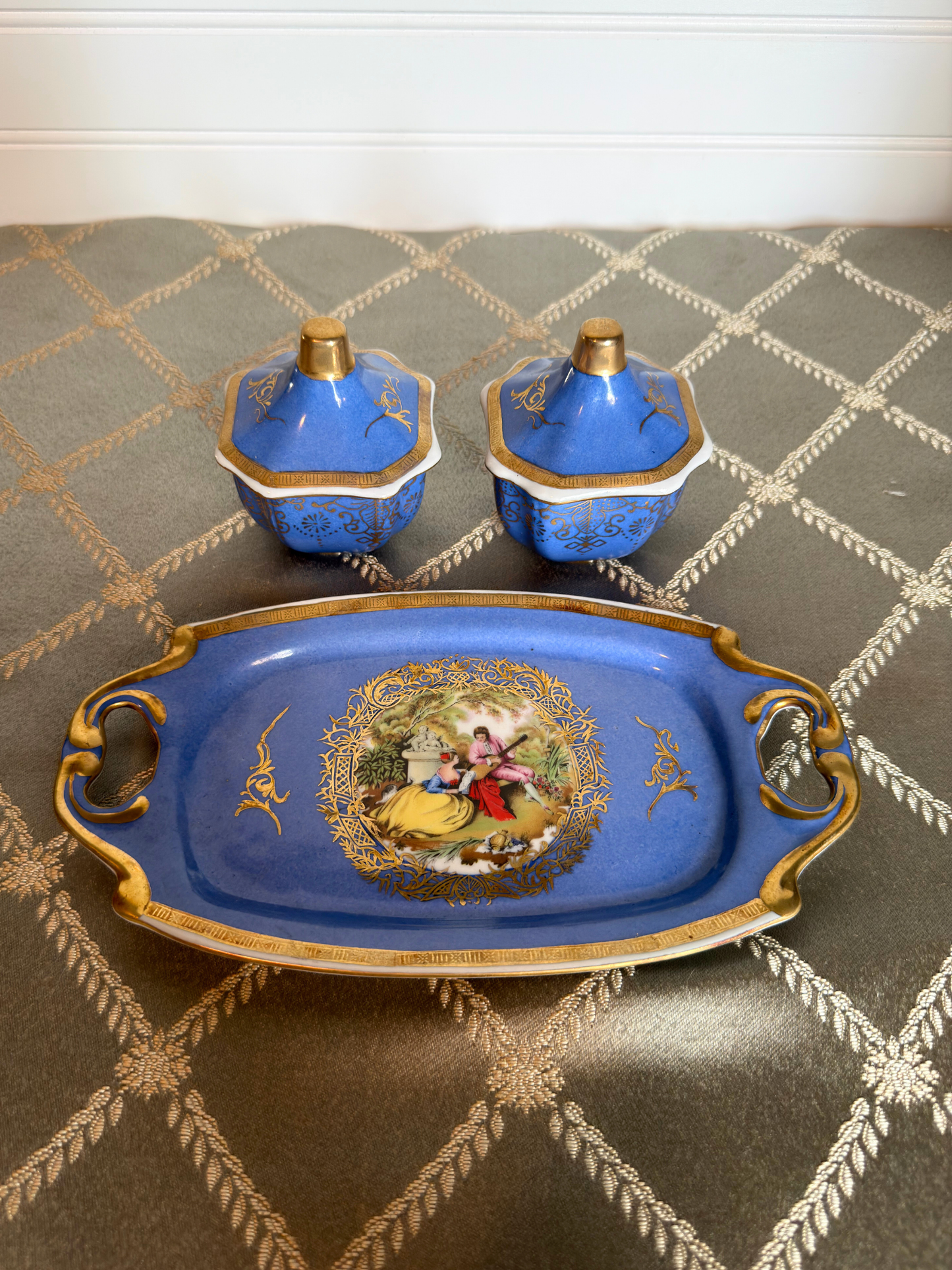 PorcelainCourting Couple Vanity Dresser Set