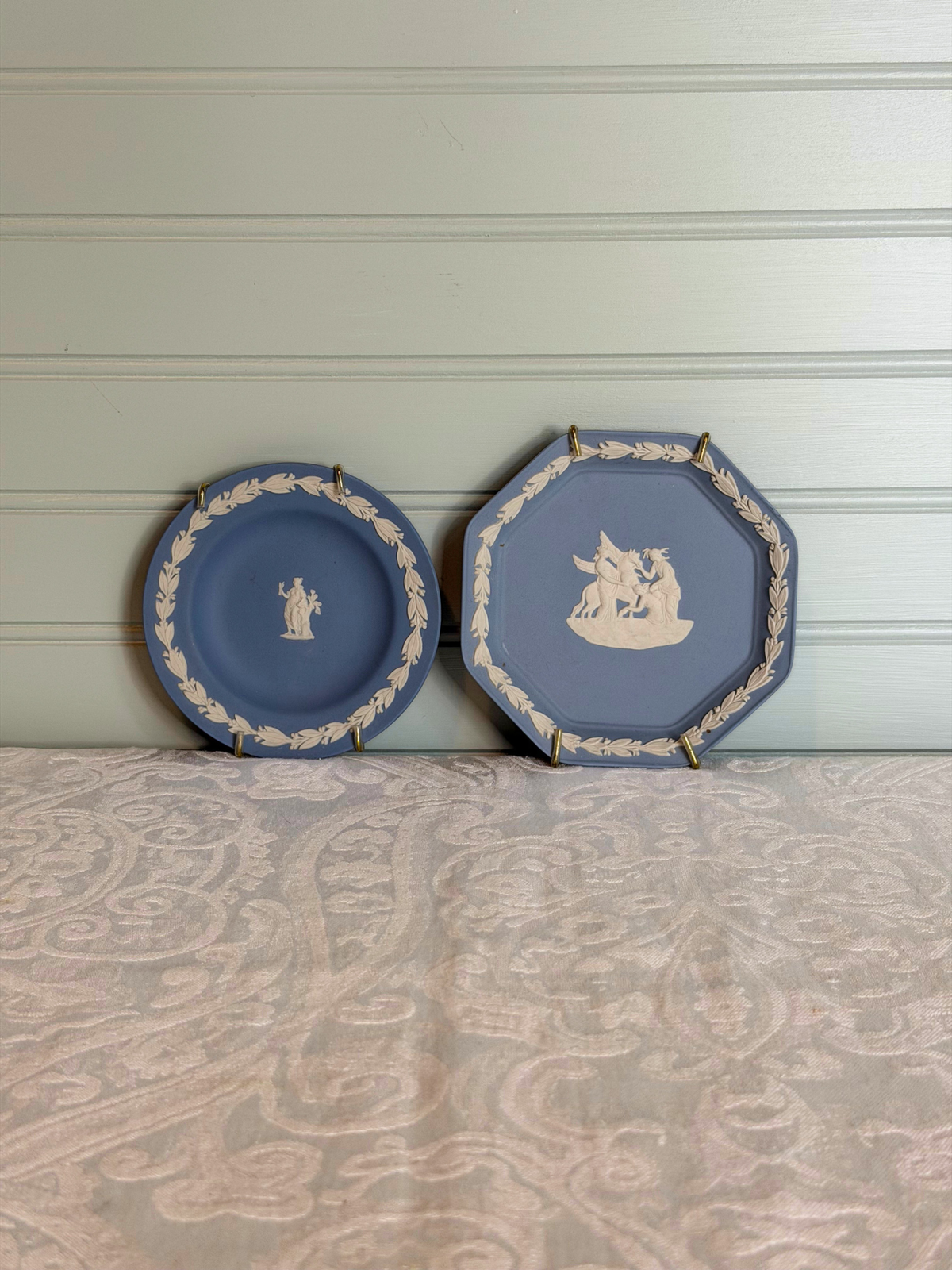 Set of 2 Wedgwood Jasperware Dishes