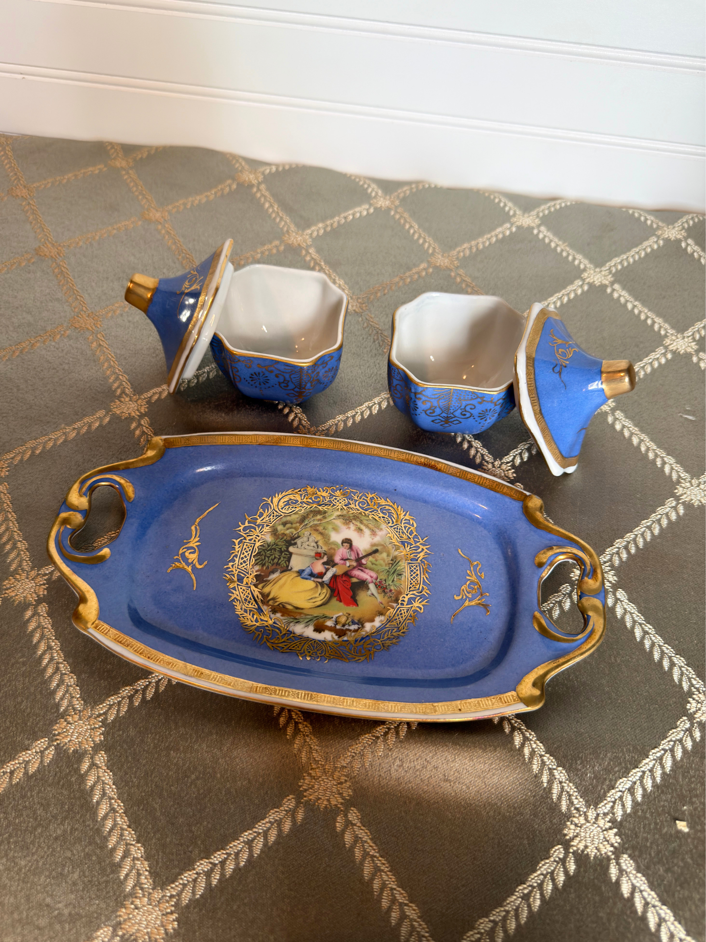 PorcelainCourting Couple Vanity Dresser Set